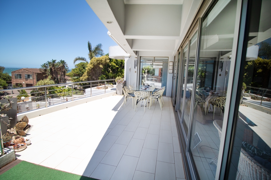 4 Bedroom Property for Sale in C Place Eastern Cape